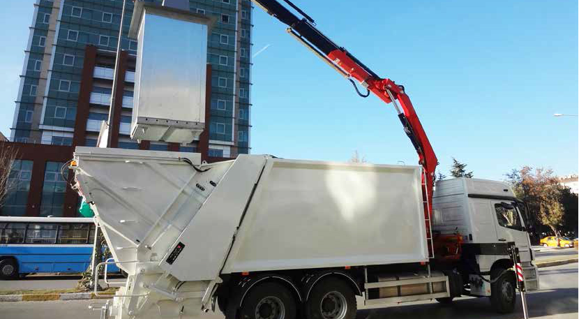 ROBOTIC WASTE COLLECTION TRUCK (MANUEL)